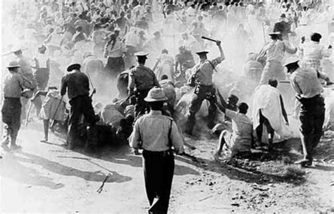 Bạo Lực Sharpeville: Sự Đối Kháng Trước Chế Độ Phân Biệt Chủng Tộc Apartheid và Một Nền Dân Chủ Mới Sinh